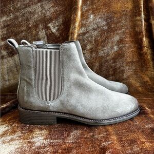 Clark’s Tan Suede Ankle Boots